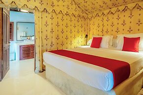 Dolphin Beach Resort
