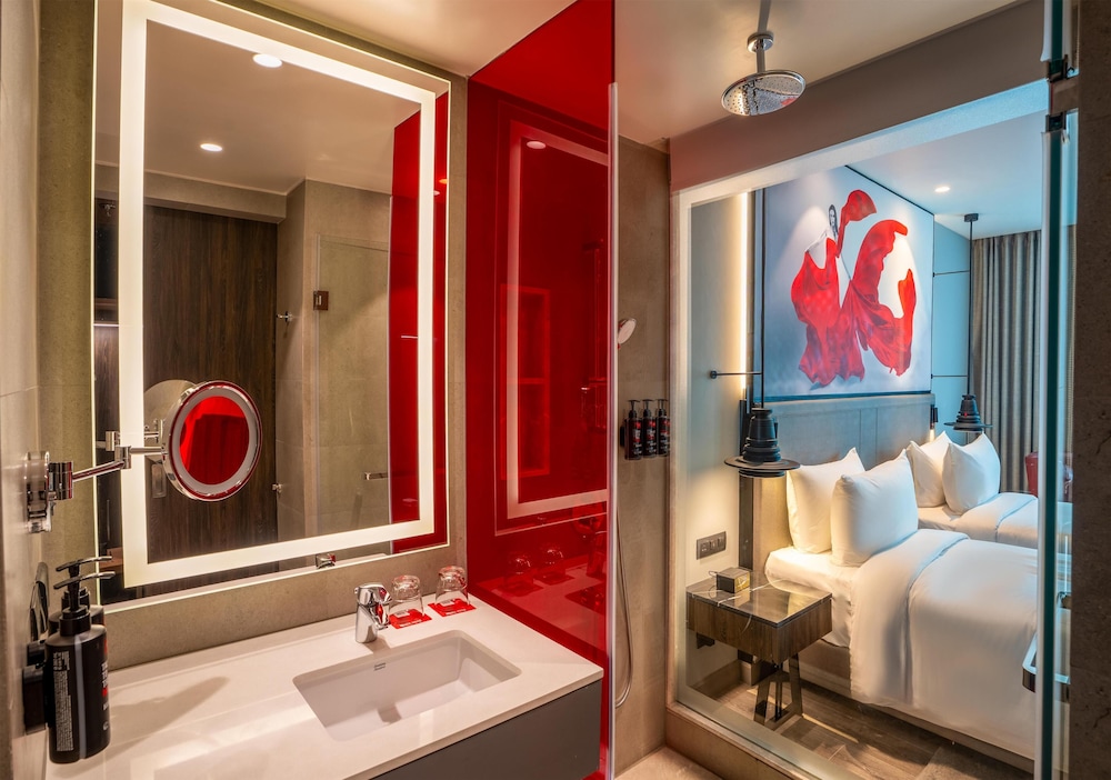 Radisson RED Indore