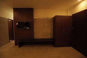 Arthana Residency Hotel