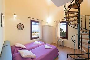 Odysseus Villa in Plaka