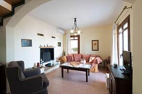 Odysseus Villa in Plaka