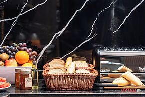 Ta  Guzeppi Boutique Stays by Zzzing