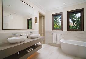 Sea Grove House 5 Bedroom Villa