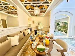 Beautiful Arab House With Swimming Pool