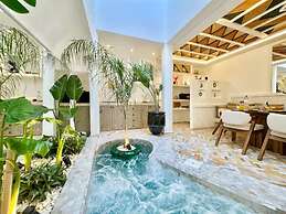 Beautiful Arab House With Swimming Pool