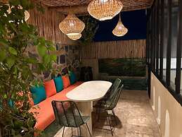 Beautiful Arab House With Swimming Pool
