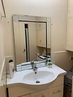 Chadstone Holiday W6 Villa