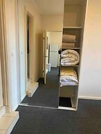 Chadstone Holiday W6 Villa