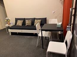 Chadstone Holiday W6 Villa