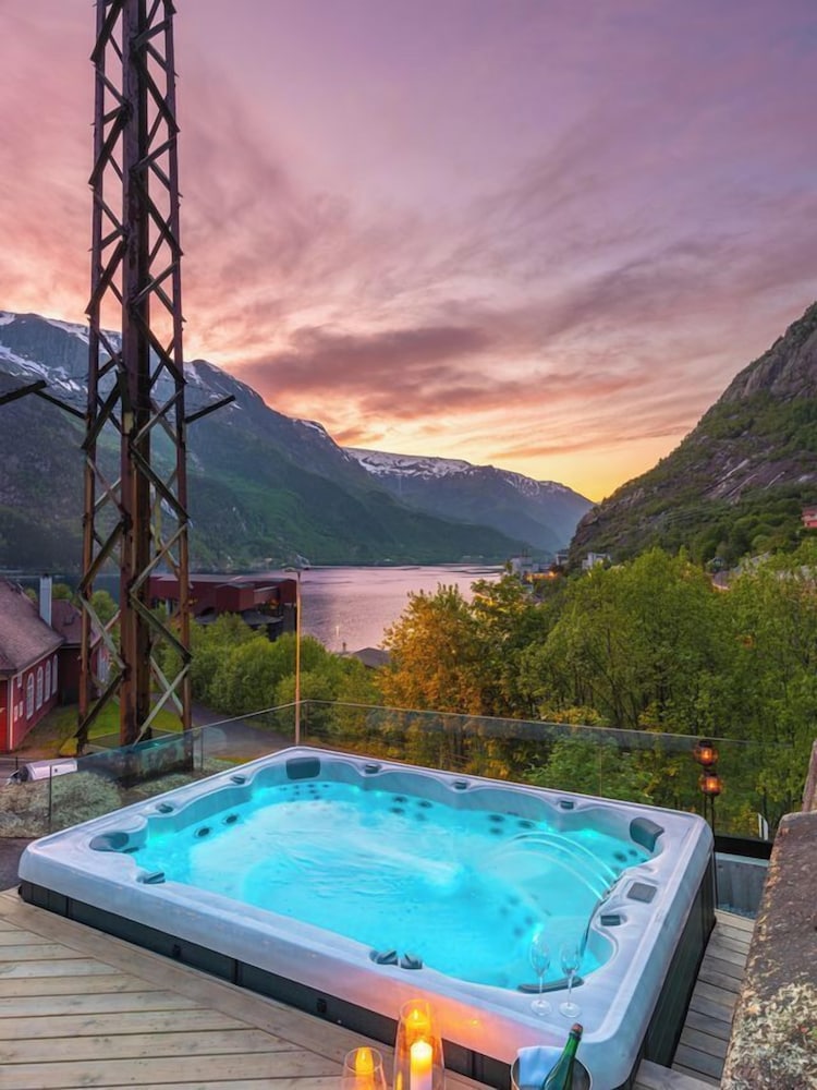 Odda City Apartments
