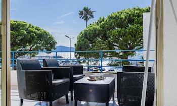Apartment in Cannes With Stunning Sea View