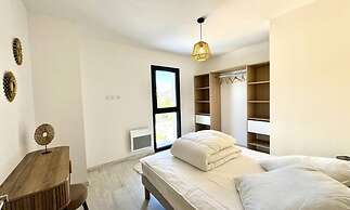 House Near Formigueres Ski Slopes