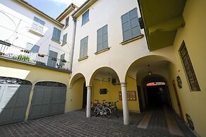 Defstero Asteri