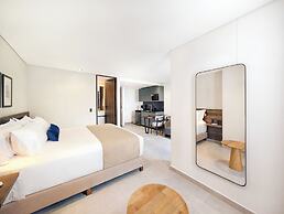 Laureles Selection Suites