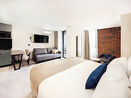 Laureles Selection Suites