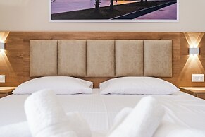 Adriatic Seaview Suites by PS