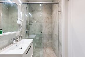 Adriatic Seaview Suites by PS