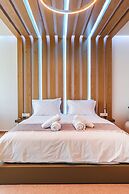 Marina Luxury Jacuzzi Suites by PS
