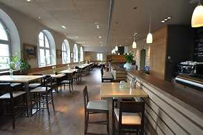 Volkspark Hotel