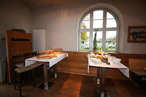 Volkspark Hotel