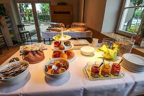 Volkspark Hotel