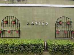 Hotel Latino