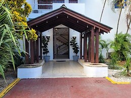 CALYPSO BEACH HOTEL