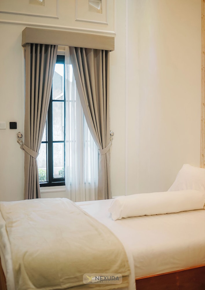 Grand House Nexura Collection