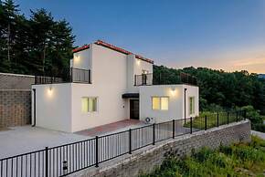 Gangneung Thenext Pension