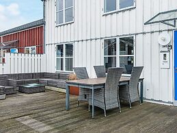 Holiday Home on a Holiday Park in Ebeltoft