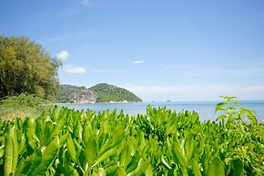 4 Bed Beachfront Condo SP43