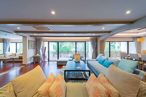4 Bed Beachfront Condo SP43
