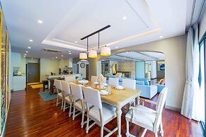 4 Bed Beachfront Condo SP43