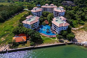4 Bed Beachfront Condo SP43