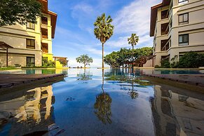4 Bed Beachfront Condo SP43