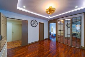 4 Bed Beachfront Condo SP43