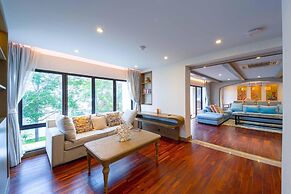 4 Bed Beachfront Condo SP43