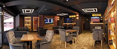 THE LEA HOTEL & SUİTE