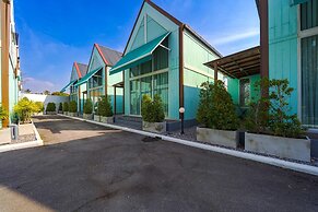 Beautiful new 7 Bedroom Villa Resort CT7