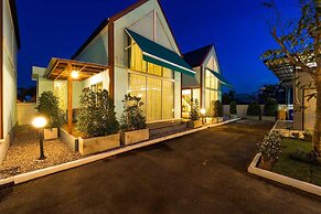 Beautiful new 7 Bedroom Villa Resort CT7