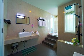 Beautiful new 7 Bedroom Villa Resort CT7