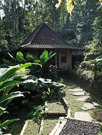 The Karu Cabin by AGATA