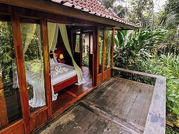 The Karu Cabin by AGATA