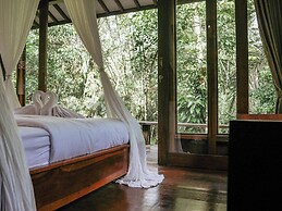 The Karu Cabin by AGATA