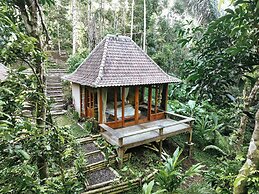 The Karu Cabin by AGATA