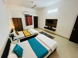 Hotel Kirti palace