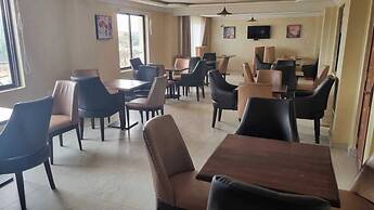 Hoyjiifka Hotel Azora