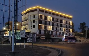 Hoyjiifka Hotel Azora