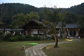 Wu Yi Creekside Homestay
