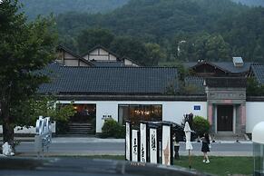 Wu Yi Creekside Homestay